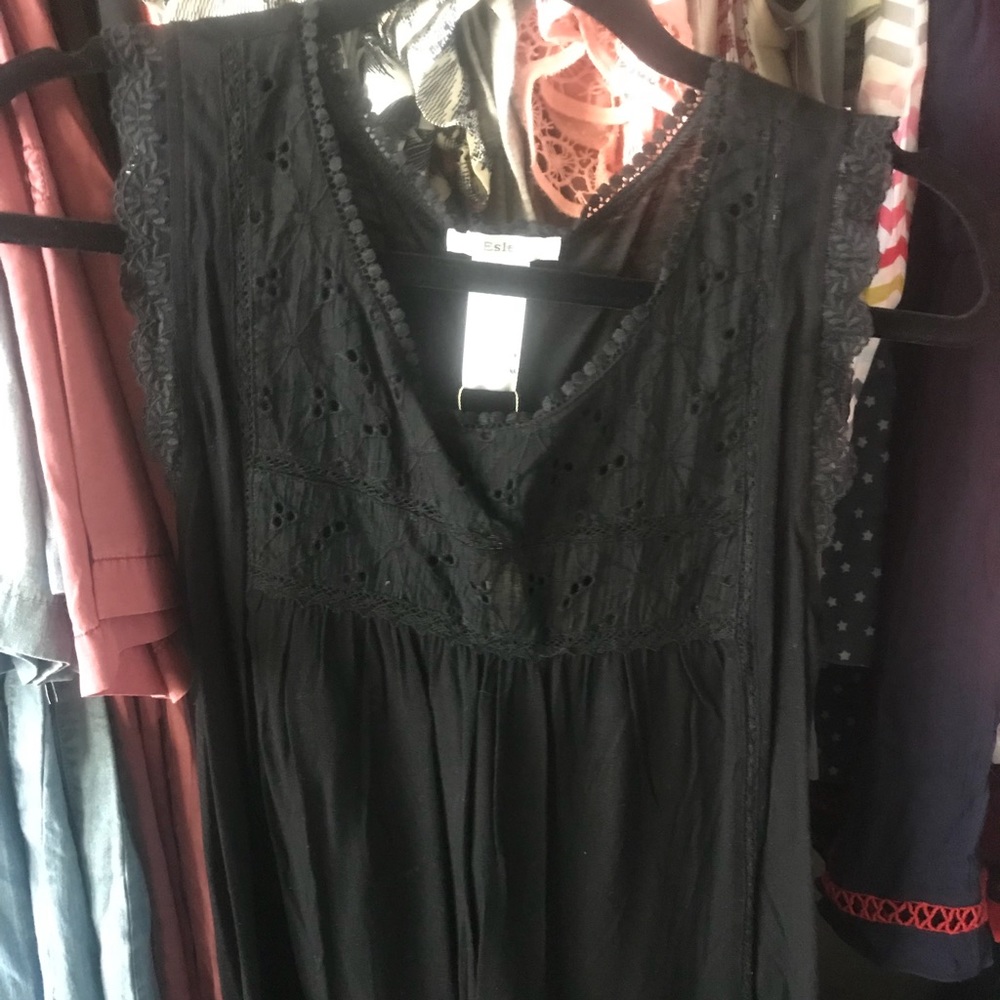 Cute Easley black eyelet tank.